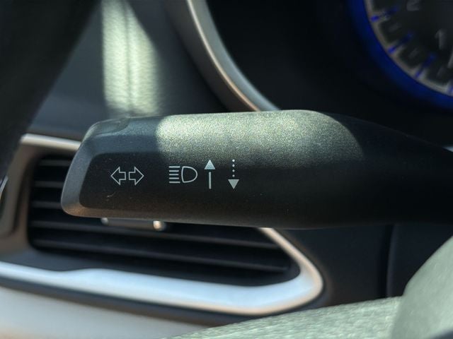 2021 Chrysler Voyager L