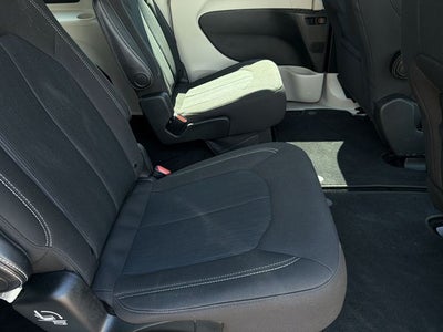 2021 Chrysler Voyager L