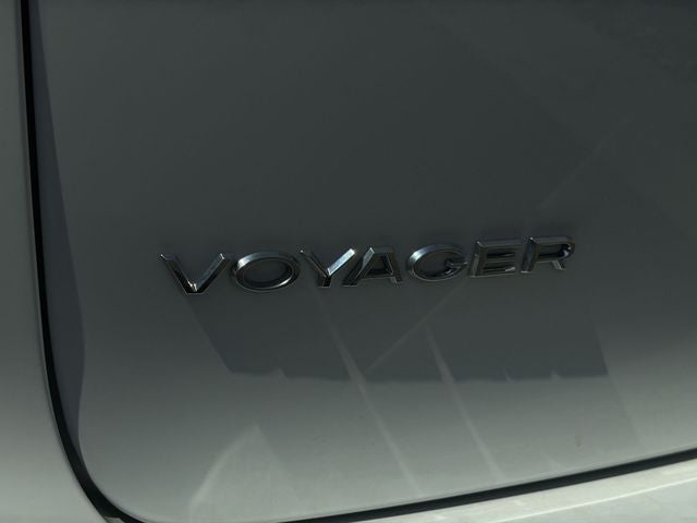 2021 Chrysler Voyager L
