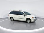 2010 Chrysler Town & Country Touring