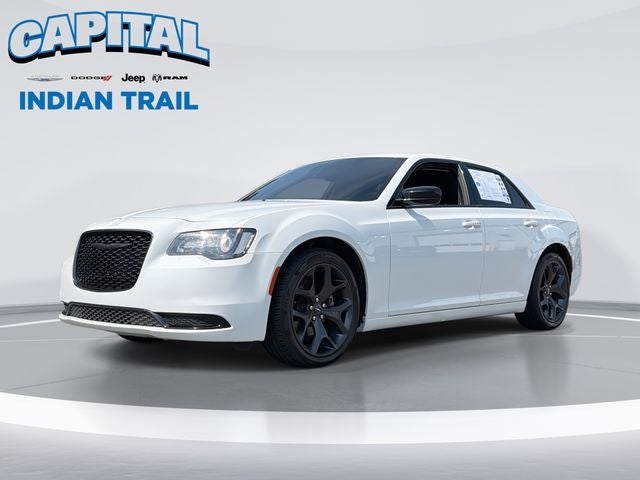 2023 Chrysler 300 Touring