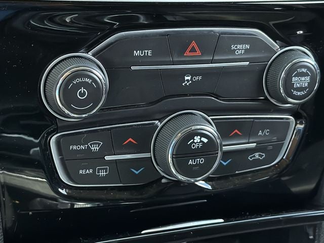 2023 Chrysler 300 Touring