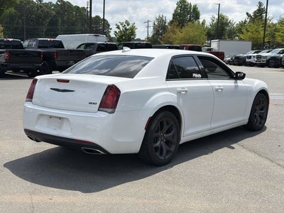 2023 Chrysler 300 Touring