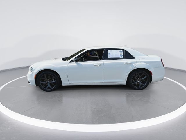 2023 Chrysler 300 Touring