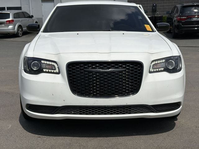 2023 Chrysler 300 Touring