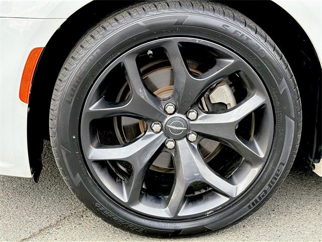 2023 Chrysler 300 Touring