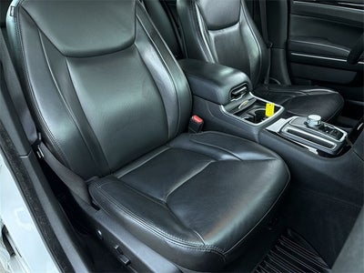 2023 Chrysler 300 Touring