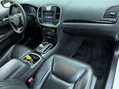 2023 Chrysler 300 Touring