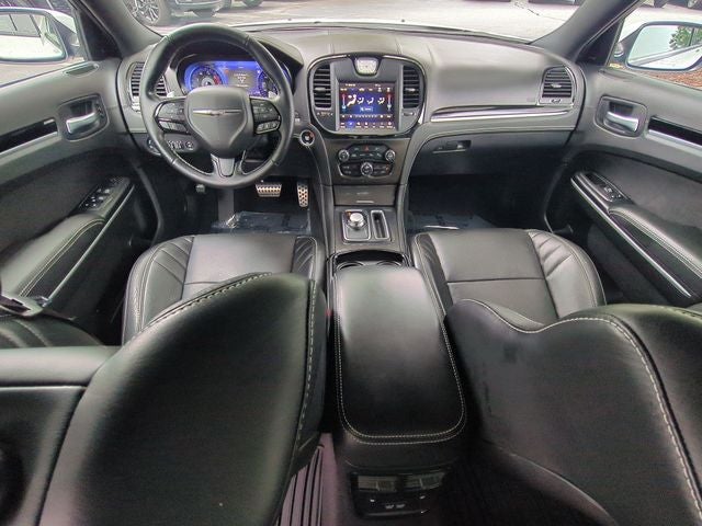 2023 Chrysler 300 C