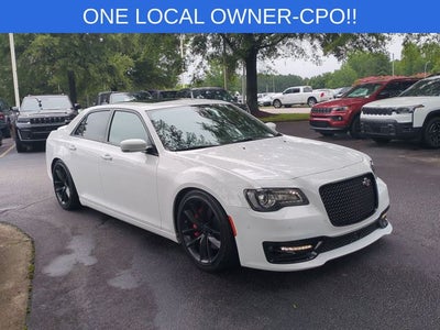 2023 Chrysler 300 C
