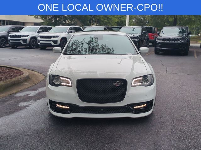 2023 Chrysler 300 C