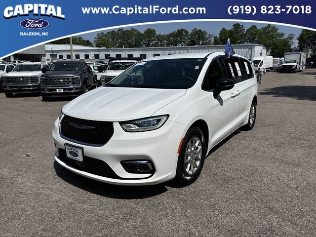 2024 Chrysler Pacifica Touring L