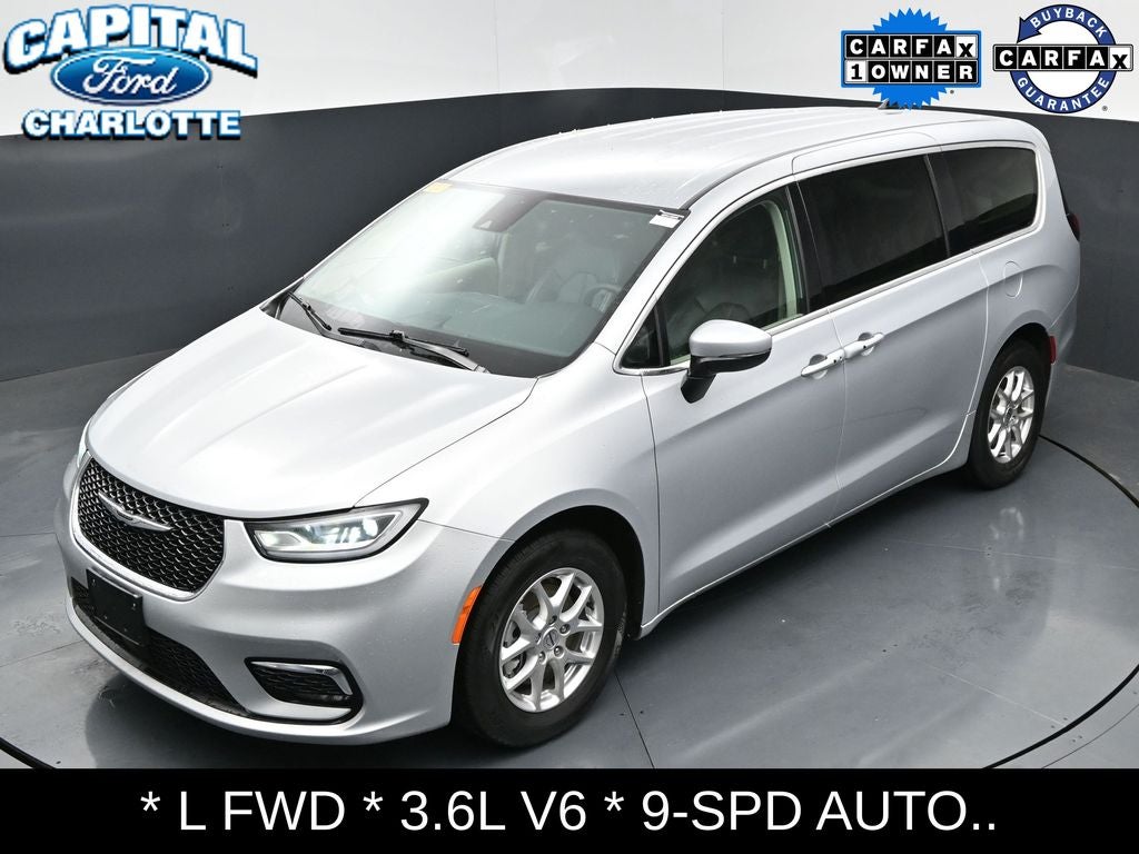 2023 Chrysler Pacifica Touring L