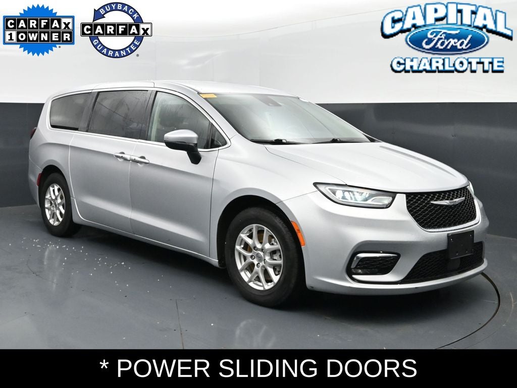 2023 Chrysler Pacifica Touring L