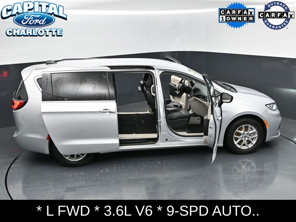 2023 Chrysler Pacifica Touring L
