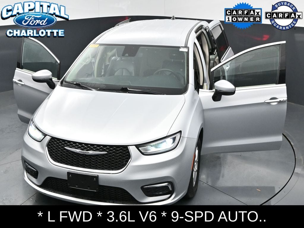 2023 Chrysler Pacifica Touring L