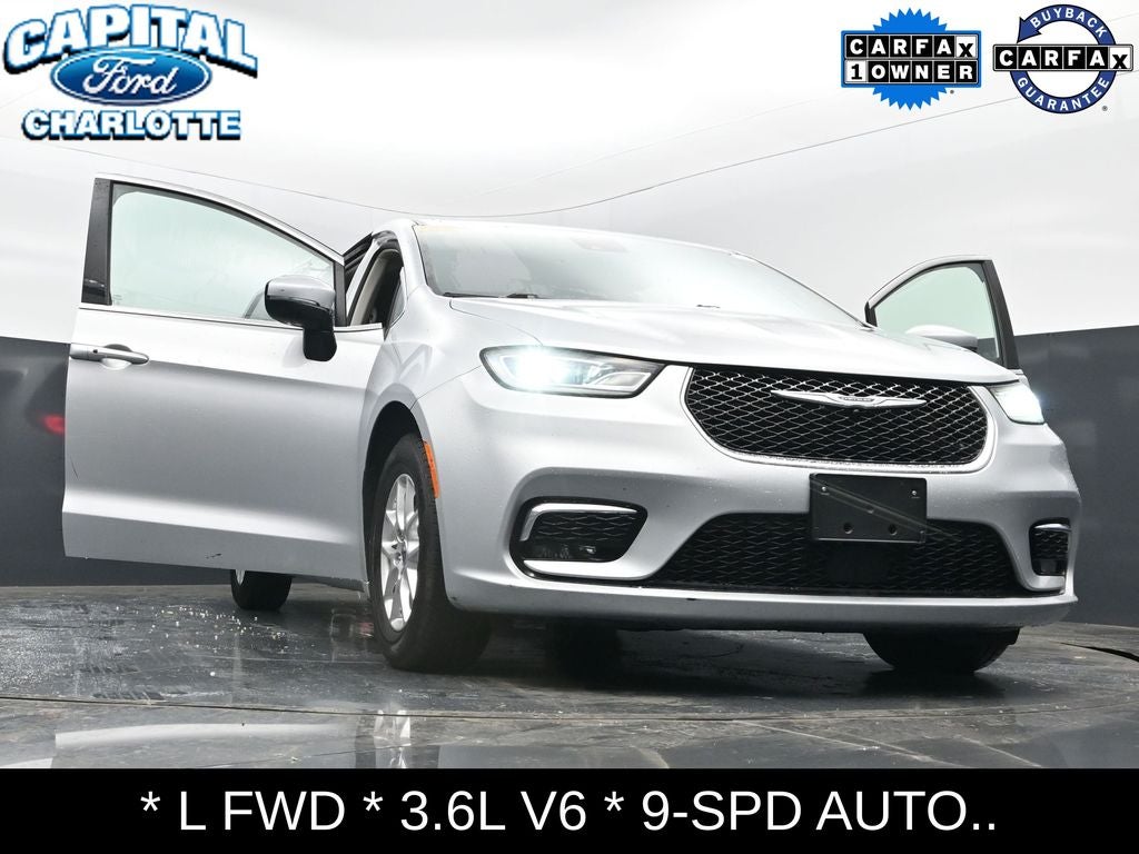 2023 Chrysler Pacifica Touring L