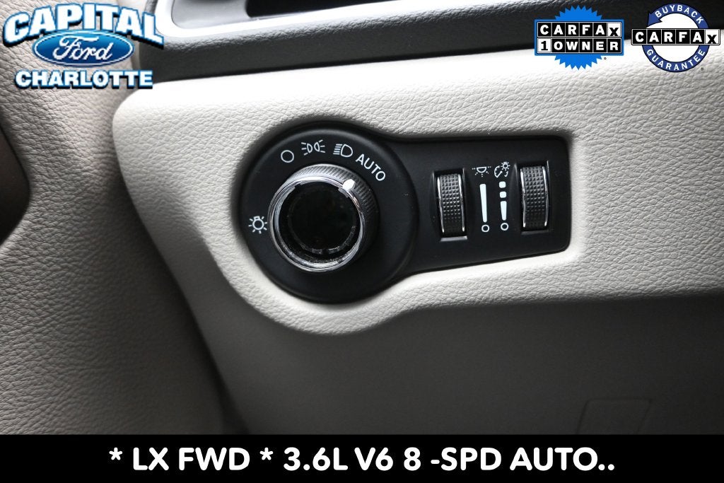 2023 Chrysler Voyager LX
