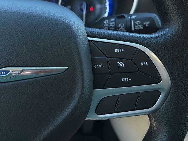 2021 Chrysler Voyager LX