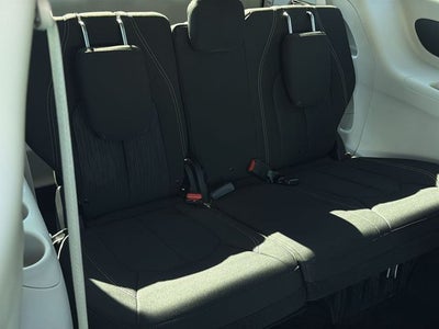 2021 Chrysler Voyager LX