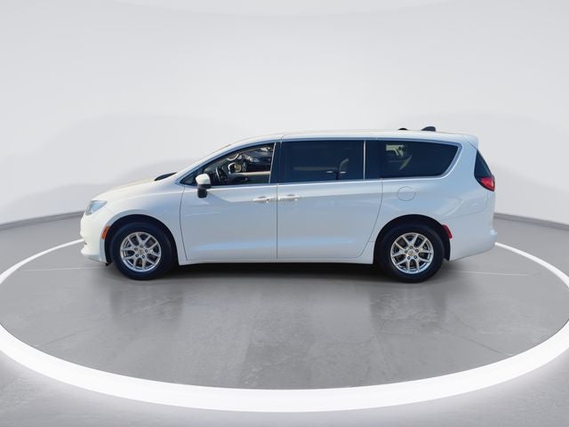 2021 Chrysler Voyager LX