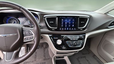 2017 Chrysler Pacifica Touring L Plus