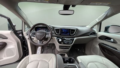2017 Chrysler Pacifica Touring L Plus