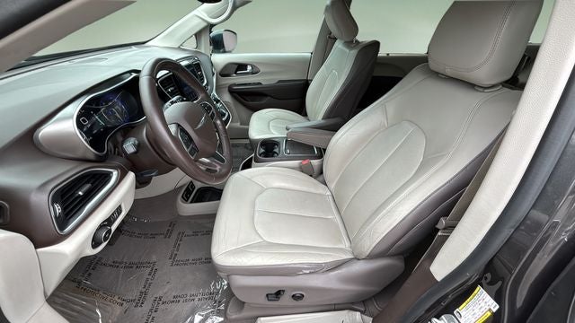 2017 Chrysler Pacifica Touring L Plus