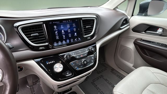 2017 Chrysler Pacifica Touring L Plus