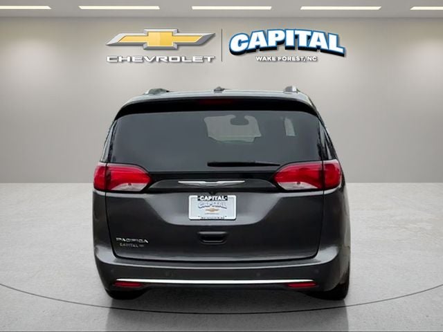 2017 Chrysler Pacifica Touring L Plus