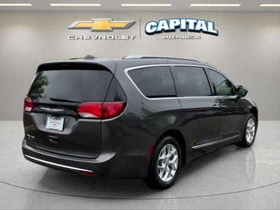 2017 Chrysler Pacifica Touring L Plus