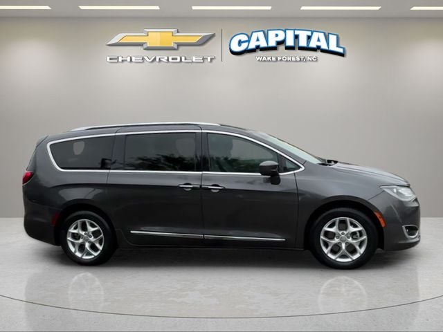 2017 Chrysler Pacifica Touring L Plus