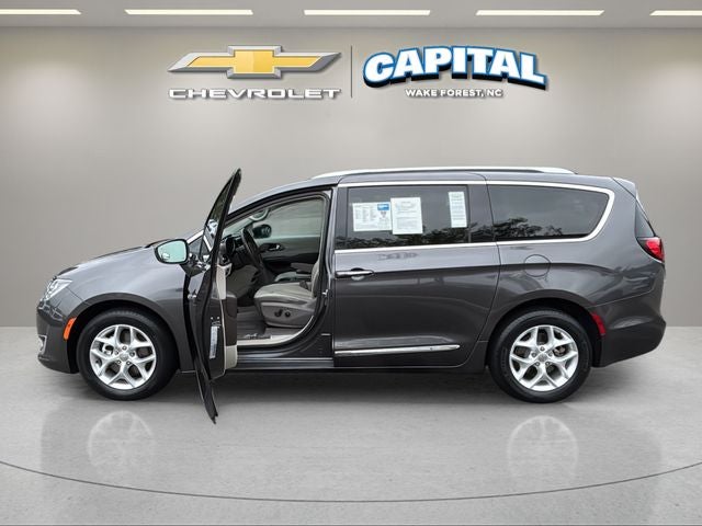 2017 Chrysler Pacifica Touring L Plus