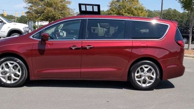 2018 Chrysler Pacifica Touring Plus