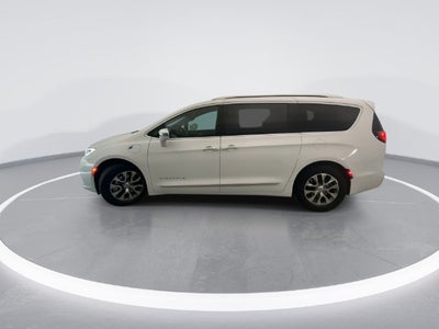 2024 Chrysler Pacifica Hybrid Pinnacle