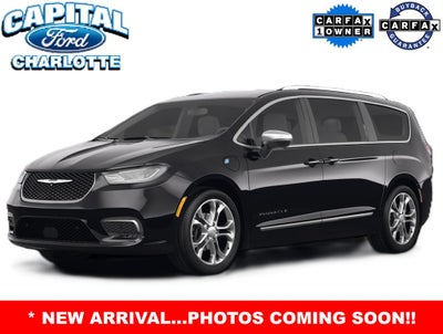 2023 Chrysler Pacifica Hybrid Limited