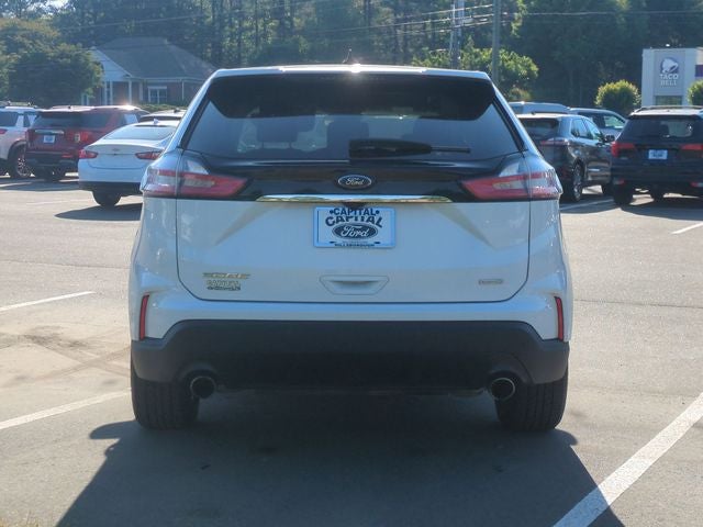 2020 Ford Edge SE