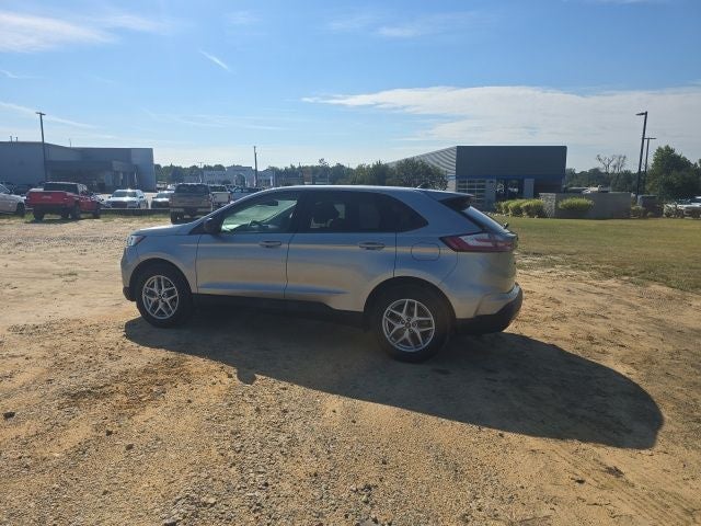 2021 Ford Edge SE
