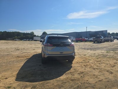 2021 Ford Edge SE