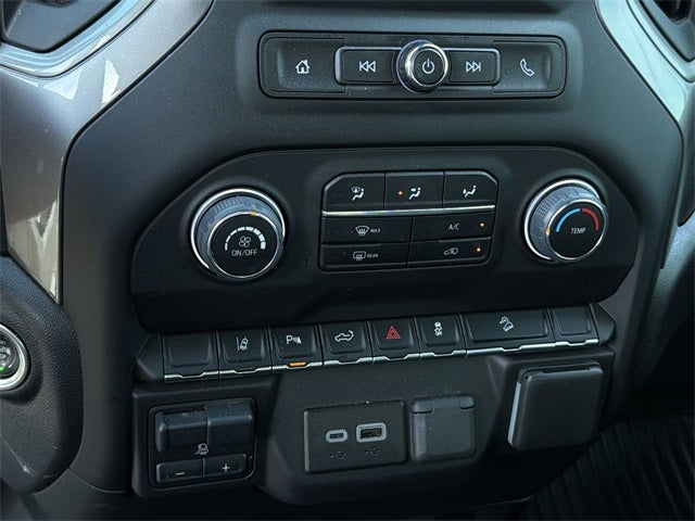 2024 Chevrolet Silverado 2500HD Custom