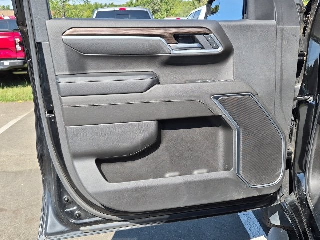 2025 Chevrolet Silverado 1500 LT LT1