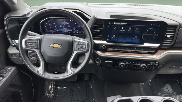 2025 Chevrolet Silverado 1500 LT LT1