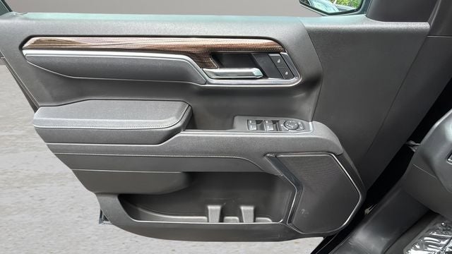 2025 Chevrolet Silverado 1500 LT LT1