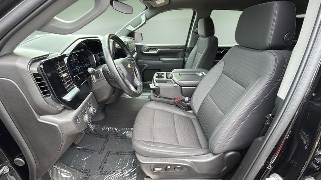 2025 Chevrolet Silverado 1500 LT LT1