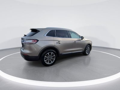 2019 Lincoln Nautilus Select