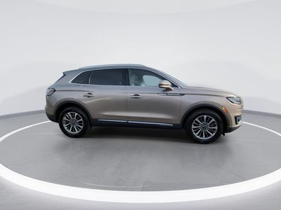 2019 Lincoln Nautilus Select