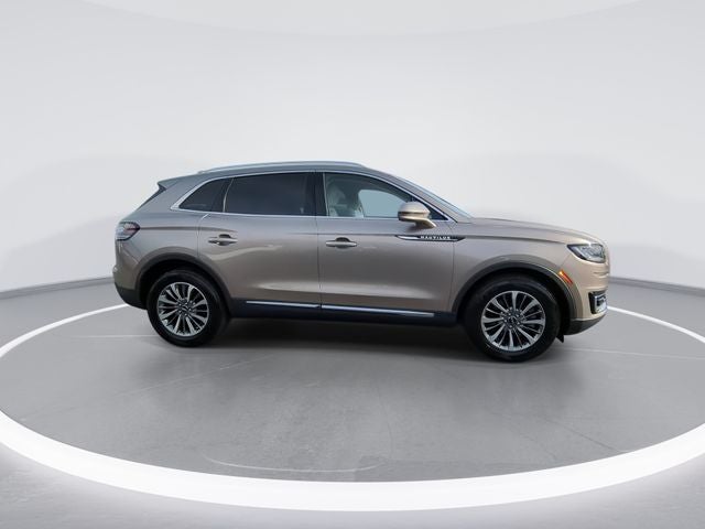 2019 Lincoln Nautilus Select