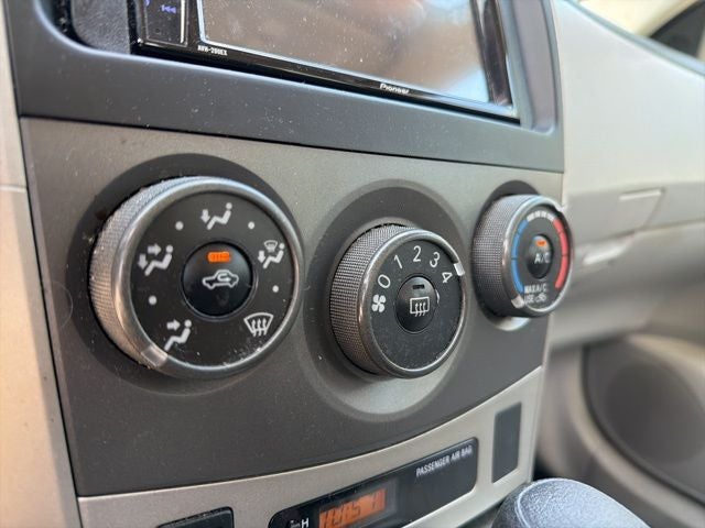 2011 Toyota Corolla LE