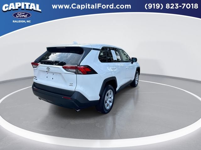 2025 Toyota RAV4 LE