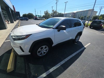 2025 Toyota RAV4 LE